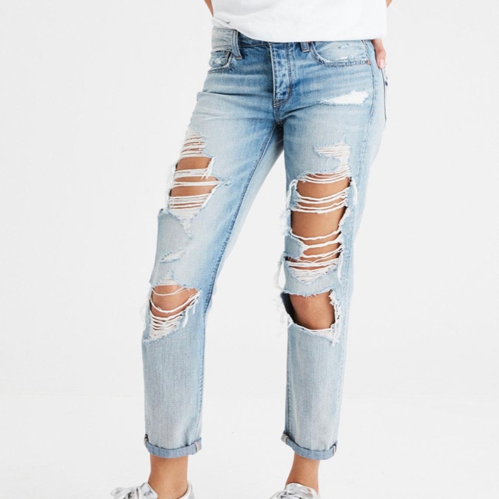 American Eagle tomgirl jeans